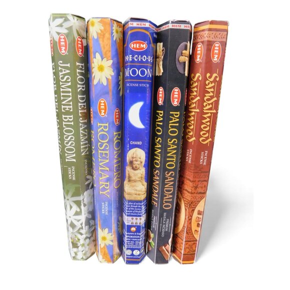 Witches’ Quest Lunar Magic Incense Pack - 5 Moon Scents 100 Sticks - New - Picture 4 of 6